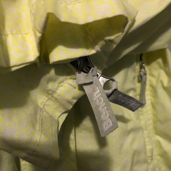 Bench BBQ Jacket Fluorescent yellow size XL Woman’s - Picture 8 of 10